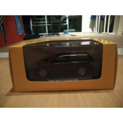 Opel Vectra C Caravan Opc zwart schuco 1:43 (incl ovp)