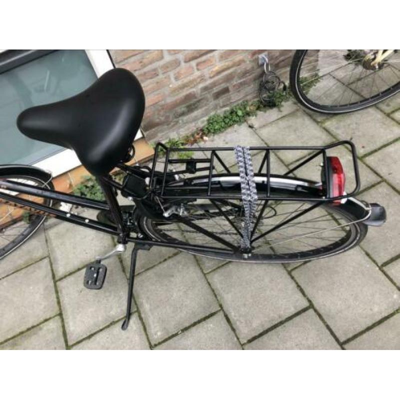 fiets zwart met zeer lichte en hoge snelheden