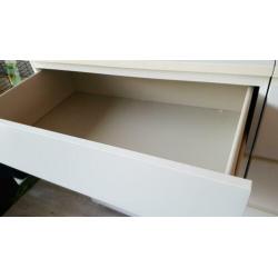 Witte ladekast Ikea Malm (2x)