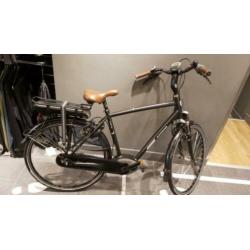 Batavus Milano KOOPJE BOSCH MIDDENMOTOR 850,-