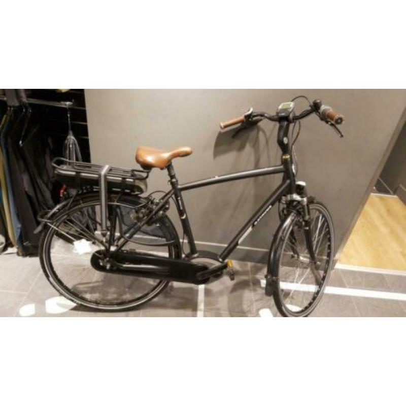 Batavus Milano KOOPJE BOSCH MIDDENMOTOR 850,-