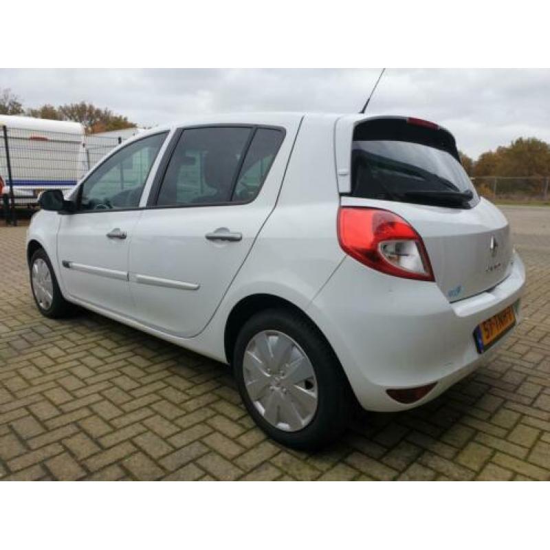 Renault Clio 1.5 dCi Authentique