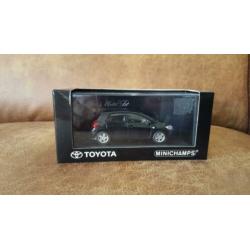 Toyota Auris - Minichamps