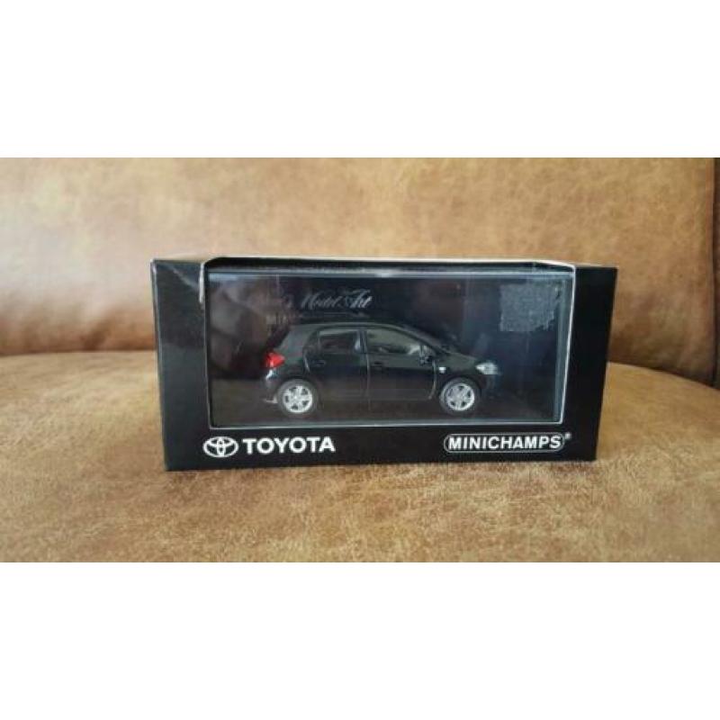 Toyota Auris - Minichamps