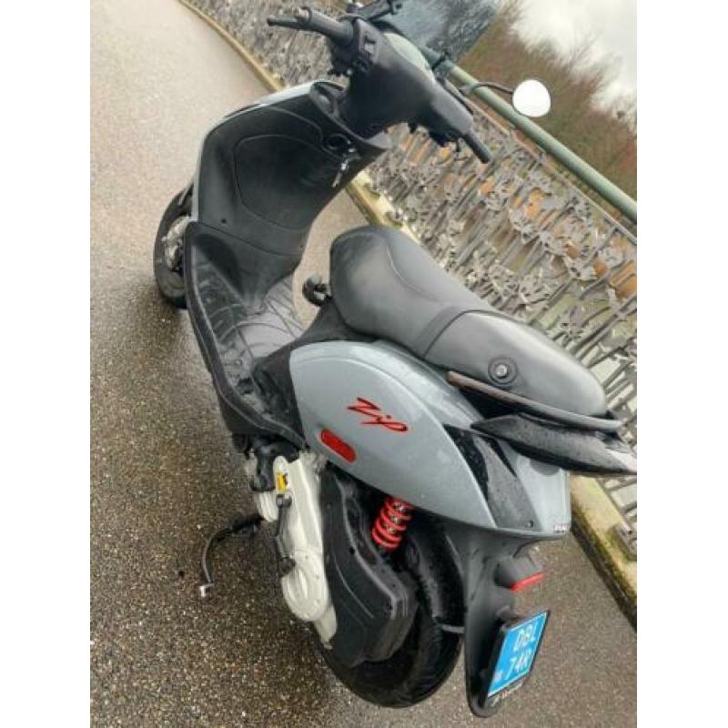 Piaggio zip 4t scooter uit 2015