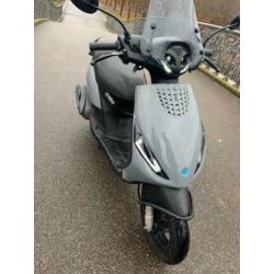 Piaggio zip 4t scooter uit 2015