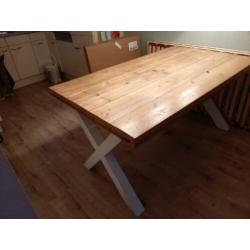 Steiger houten eettafel