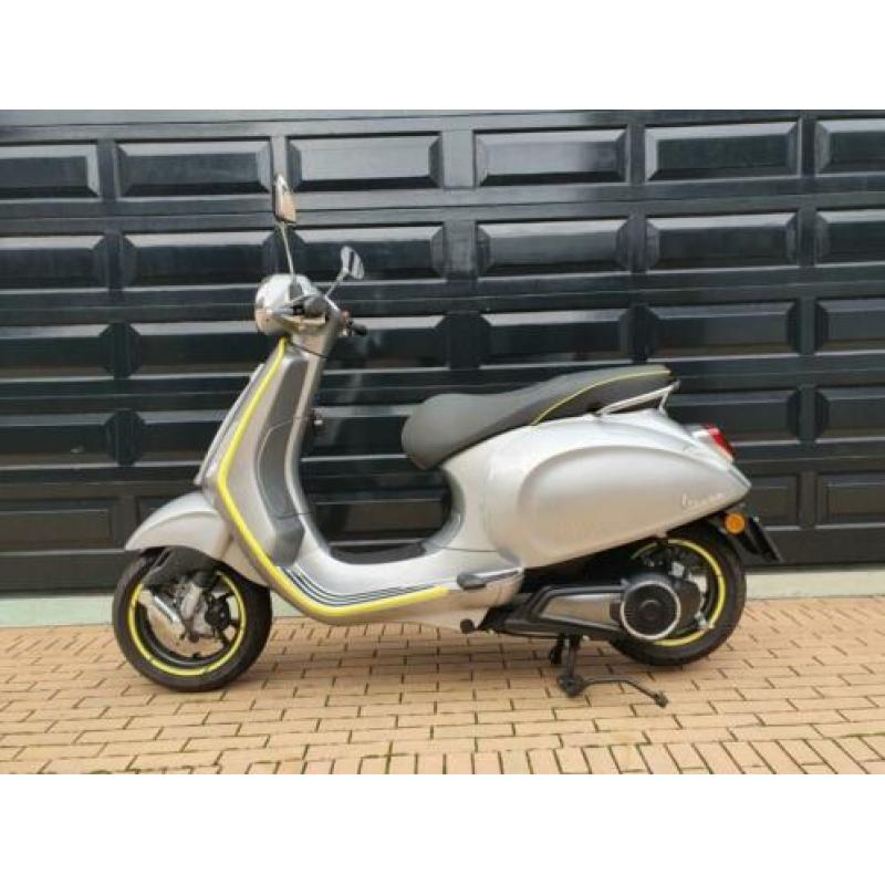 Vespa elettrica 25 km DEMO ( BTW )