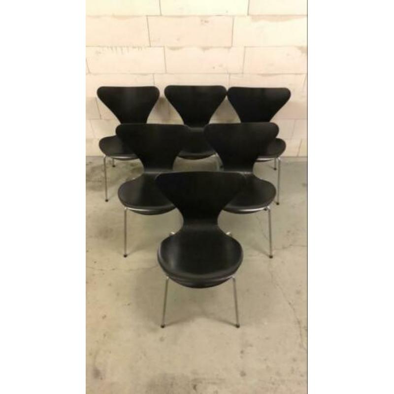 Set van 6 vlinderstoelen Fritz Hansen Arne Jacobsen 3107