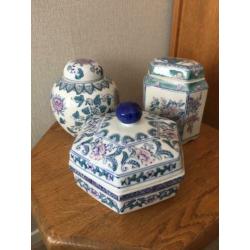 Vintage Chinese potten