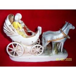 ,, capodimonte" porselein rijtuig met paarden. made in italy