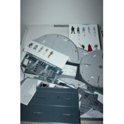 Te koop Star Wars display van Death Star in OVP