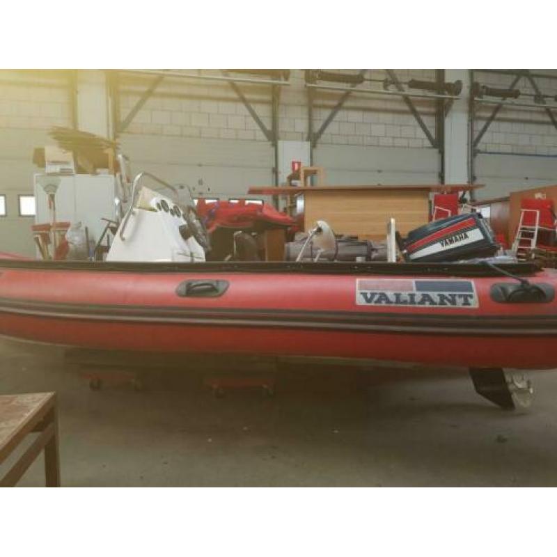 Schuurvondst rib boot Valiant 500 met 28 pk bbm