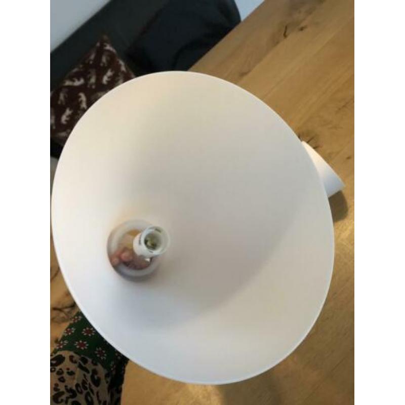 Simpele Ikea lamp wit