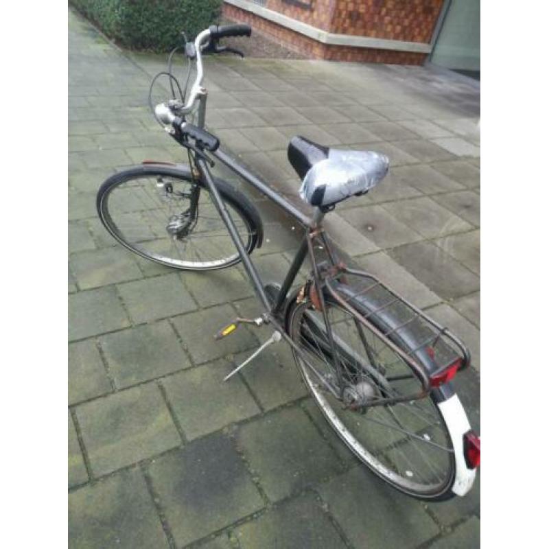 Herenfiets met versnelling.