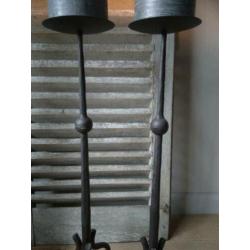 2x Zwart metalen kandelaar hoogte 59cm ø 12cm *Etage3*