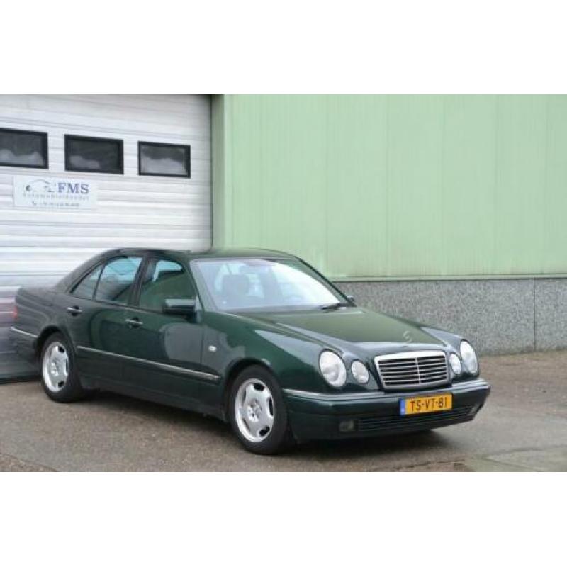 Mercedes-Benz E-klasse 240 Avantgarde Automaat Xenon Airco