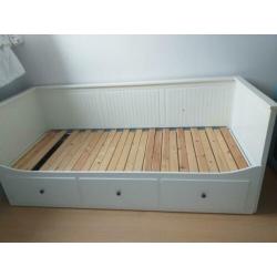 Hemnes bedbank wit IKEA