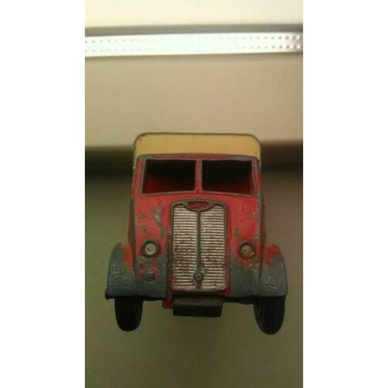 Dinky toys guy truck