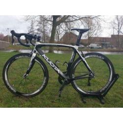 Kuota Kharma race full Carbon ultegra afgemonteerd maat 56