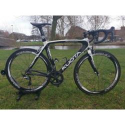 Kuota Kharma race full Carbon ultegra afgemonteerd maat 56