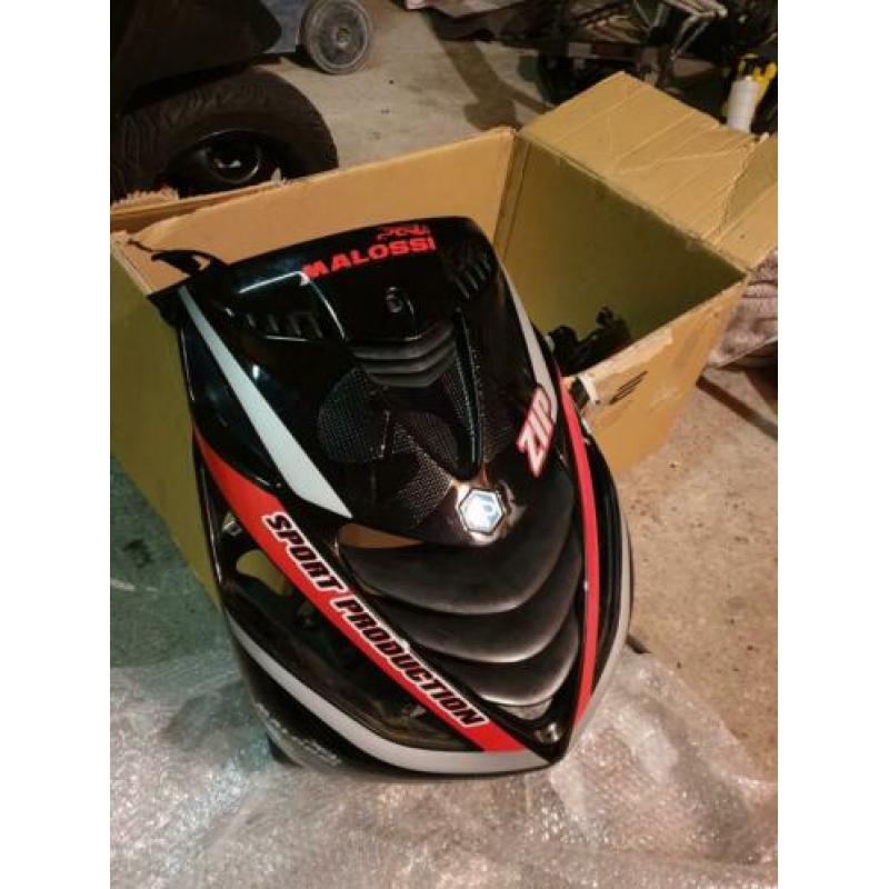 Piaggio zip sp H2o kappenset origineel