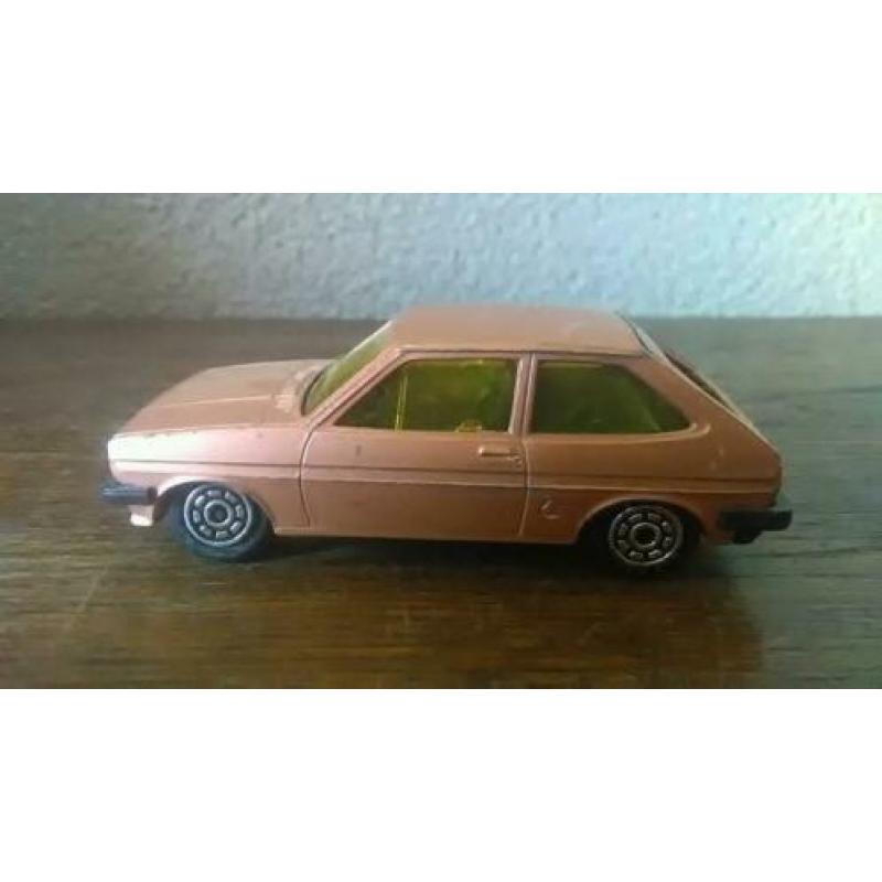 Ford fiesta norev plastic bodem