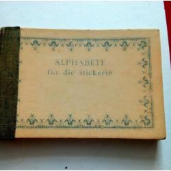 Antiek boek alphabete fur die stickerin mulhouse frankreich