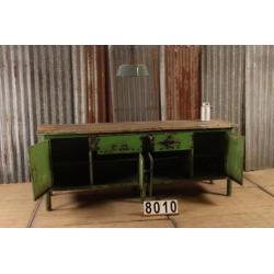 Industrieel retro vintage werkbank/dressoir/toonbank nr.8010