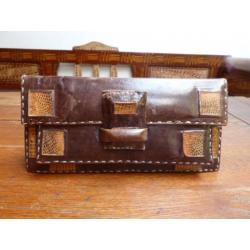 Vintage leren clutch met slangenleren details