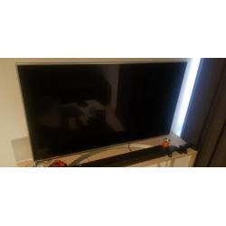 LG Super UHD 4K TV - 55inch