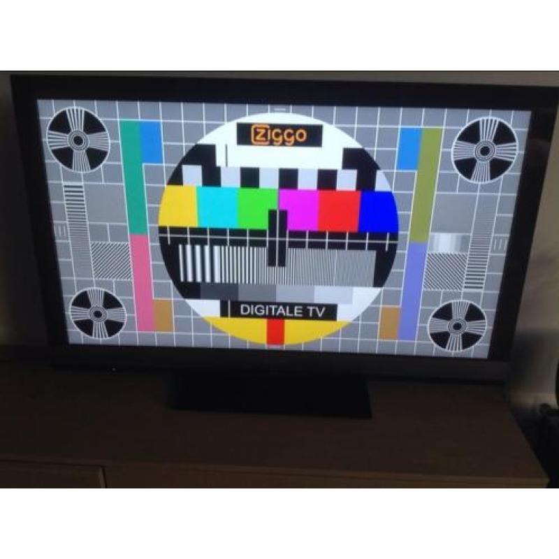 Sony Bravia 46 inch LCD TV KDL-46EX700