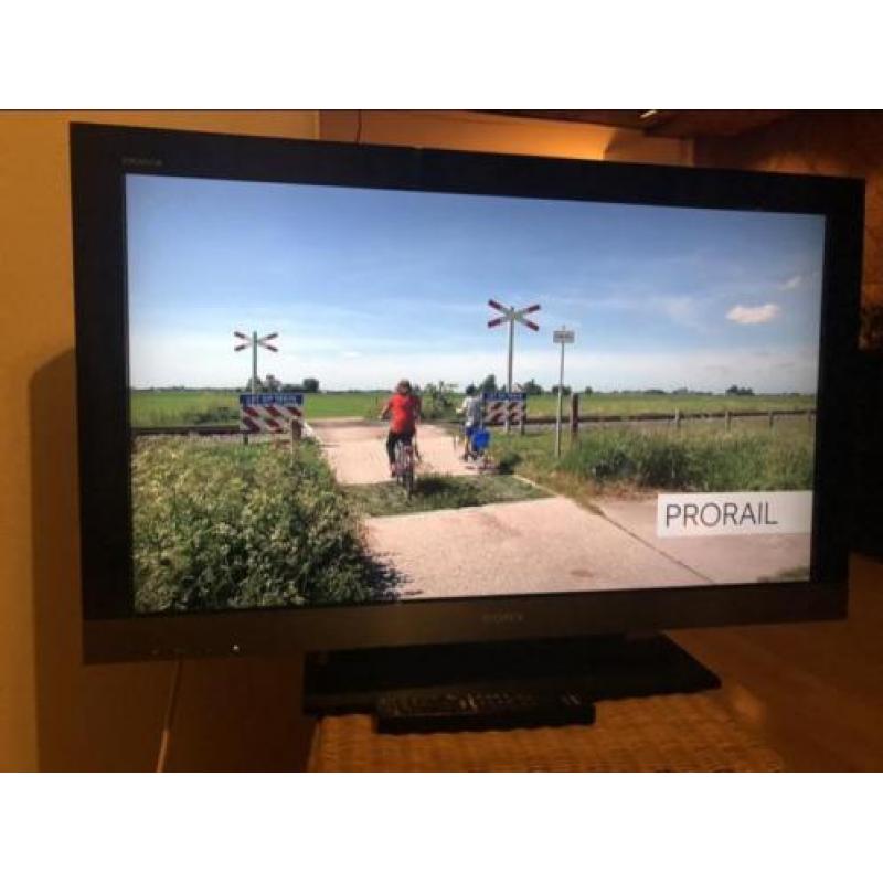 Sony Bravia 37 inch (94 cm) model ex500