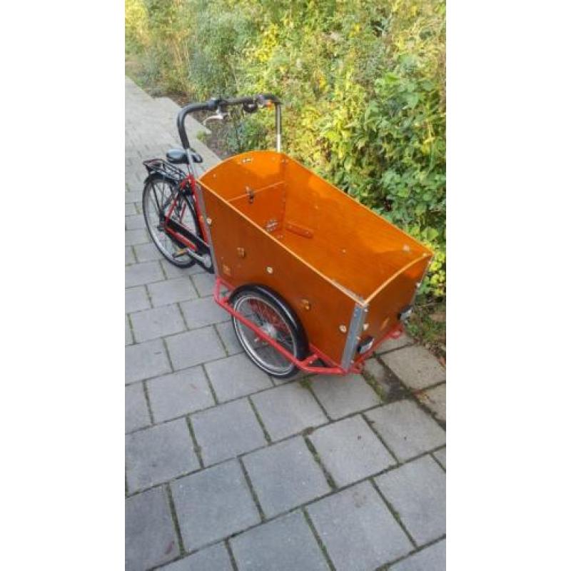 Bakfiets, 3 versnellingen nieuwe achterband goed onderhouden